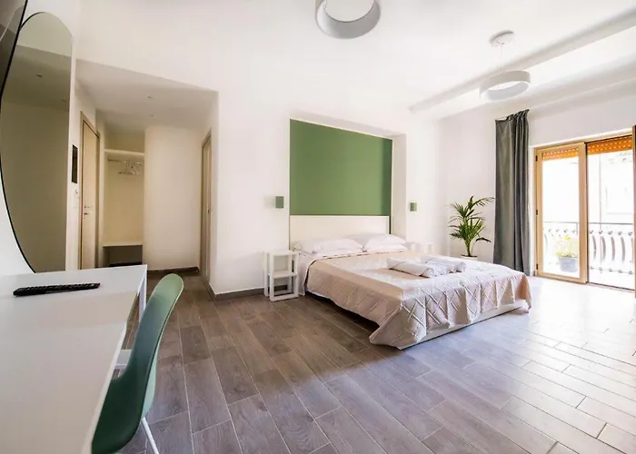 住宿加早餐酒店 Akheilos 3*