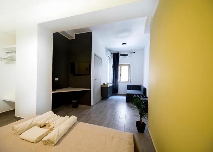 住宿加早餐酒店 Akheilos