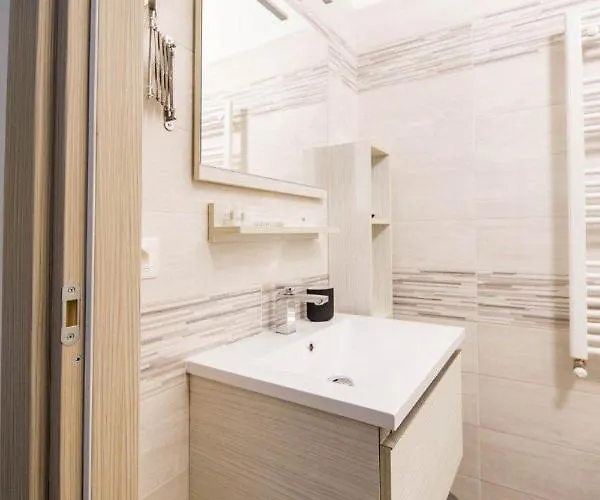 Akheilos 3* 索威拉托玛里纳