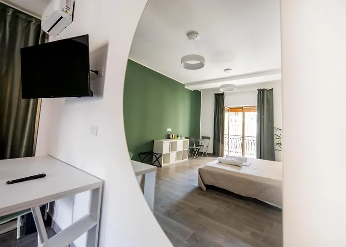 住宿加早餐酒店 Akheilos 3*