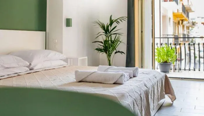 Akheilos 住宿加早餐酒店 索威拉托玛里纳